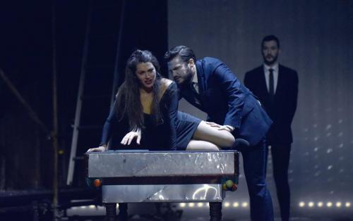 Nicola Said as Zerlina & Christian Bowers as Don Giovanni (Don Giovanni, Teatru Manoel) © Mark Zammit Cordina